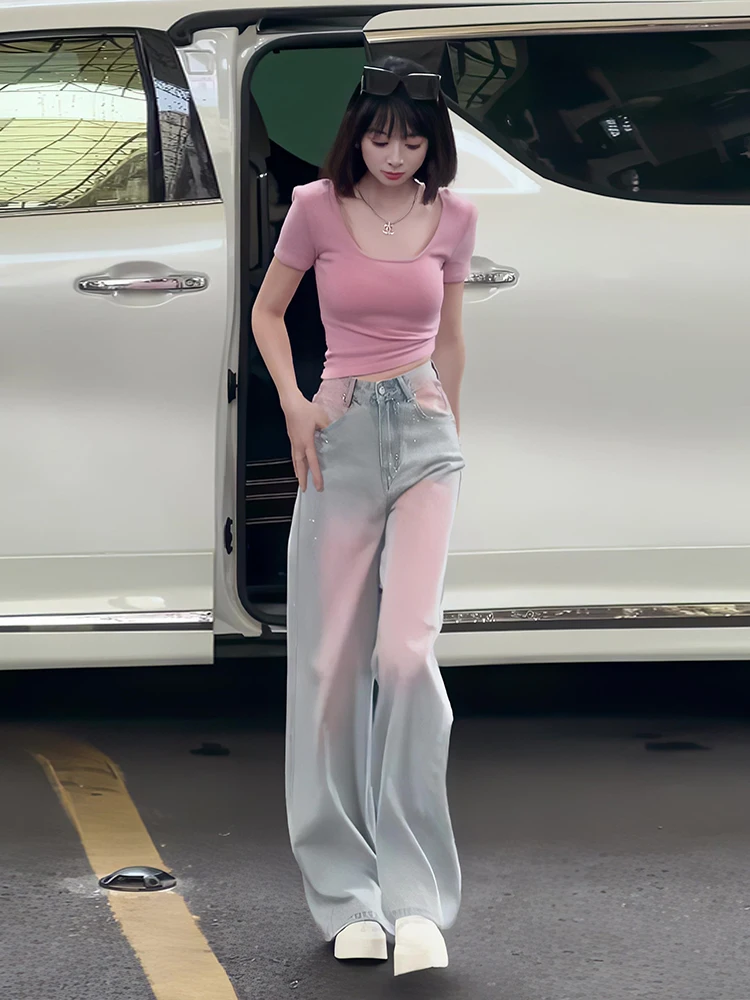 Slim Fit Short Sleeve Square Collar T-Shirt Women's Summer New Style Retro Gradient Rhinestone Wide Leg Jeans Set Fashionable
Slim Fit Short Sleeve Square Collar T-Shirt Women's Summer New Style Retro Gradient Rhinestone Wide Leg Jeans Set Fashionable