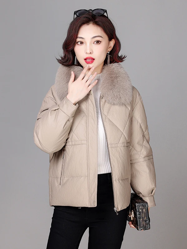 Женская утепленная зимняя куртка-пуховик из натуральной кожи Haining с меховой отделкой, теплая, для повседневной носки, с длинными рукавами, на молнии
Женская утепленная зимняя куртка-пуховик из натуральной кожи Haining с меховой отделкой, теплая, для повседневной носки, с длинными рукавами, на молнии