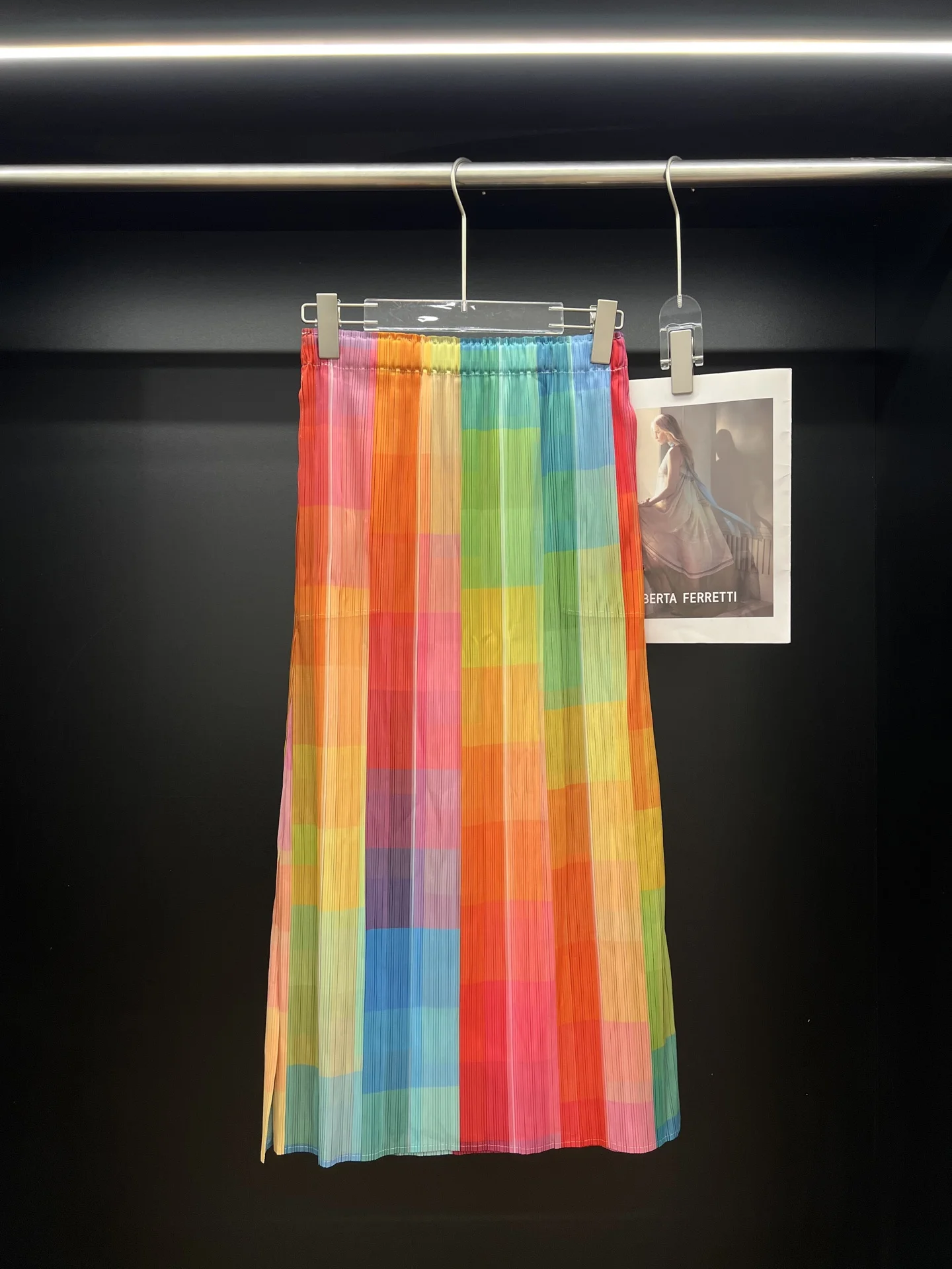 Miyake Pleated Color Plaid Skirt 2025 Summer New Temperament Loose Thin Versatile Casual Half Skirt
Miyake Pleated Color Plaid Skirt 2025 Summer New Temperament Loose Thin Versatile Casual Half Skirt