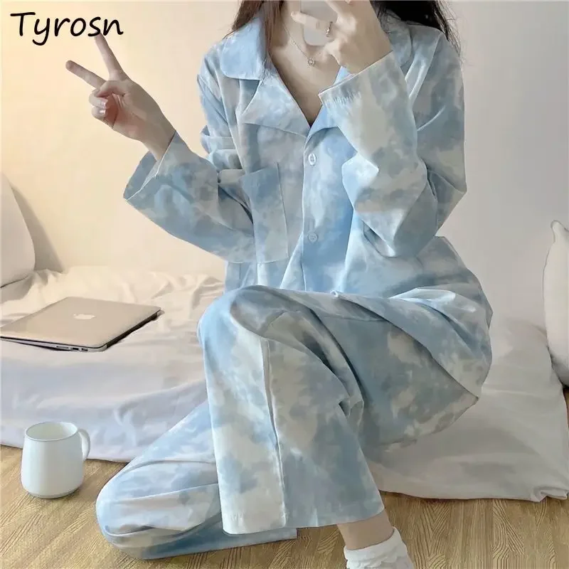 Пижамные комплекты для женщин и студентов, одежда для сна, универсальная, простая, для отдыха, свободный дизайн, милый, с длинными рукавами, повседневный отложной воротник, корейский стиль 
Пижамные комплекты для женщин и студентов, одежда для сна, универсальная, простая, для отдыха, свободный дизайн, милый, с длинными рукавами, повседневный отложной воротник, корейский стиль