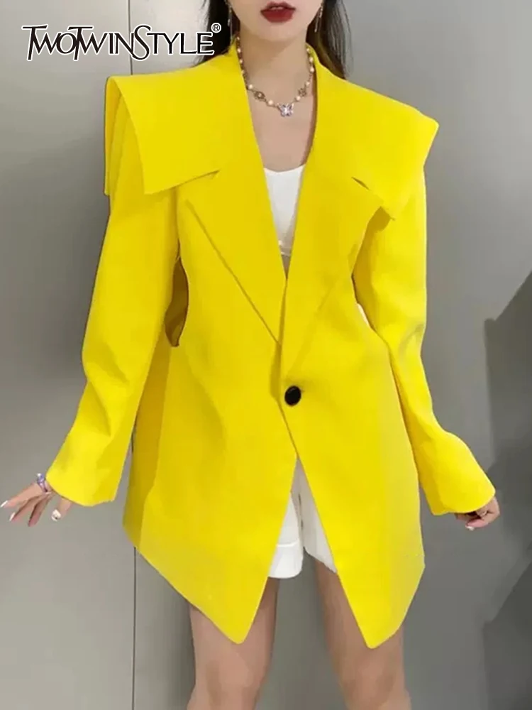 TWOTWINSTYLE Asymmetrical Autumn Blazer For Women Notched Collar Long Sleeve Solid Korean Fashion Blazers Female Clothing 2022
TWOTWINSTYLE Asymmetrical Autumn Blazer For Women Notched Collar Long Sleeve Solid Korean Fashion Blazers Female Clothing 2022