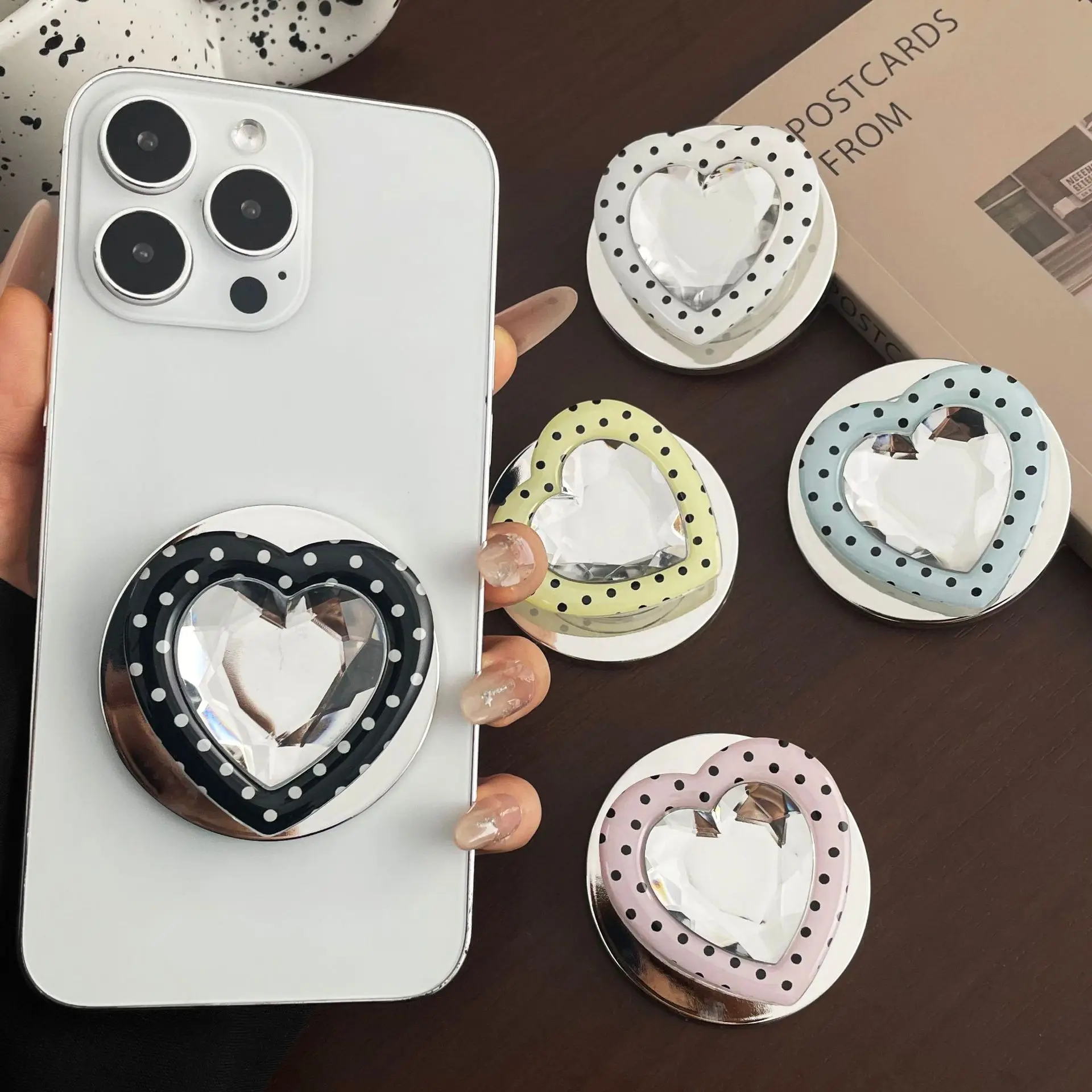 Ins Luxury Polka Dot Heart Phone Stand For Magsafe Holder Magnetic Phone Grip Tok Cute 3D Diamond Love Heart Phone Case Holder
Ins Luxury Polka Dot Heart Phone Stand For Magsafe Holder Magnetic Phone Grip Tok Cute 3D Diamond Love Heart Phone Case Holder