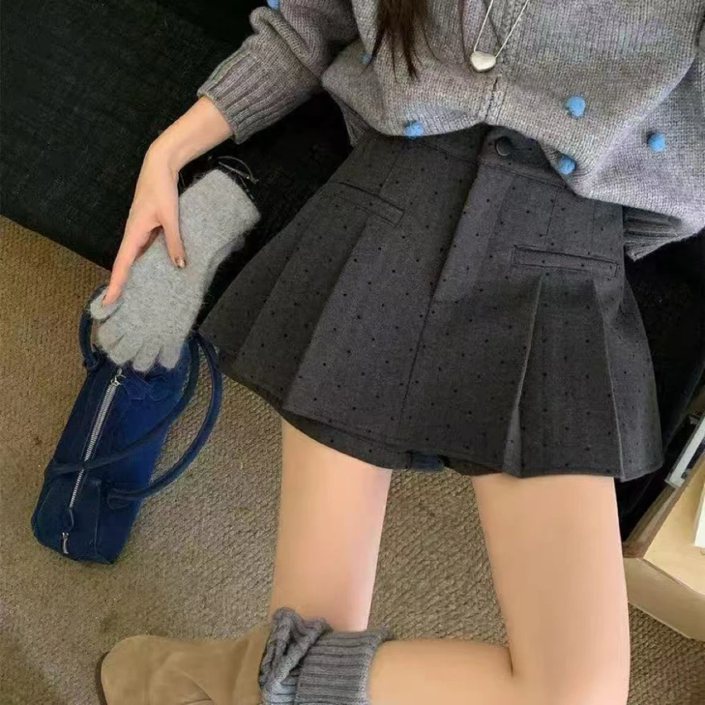 Korean Style Gray Dot Pleated Skirts for Women All-Match High Waist Slimming Mini Skirts Harajuku Anti-Glare A-Line Skirt
Korean Style Gray Dot Pleated Skirts for Women All-Match High Waist Slimming Mini Skirts Harajuku Anti-Glare A-Line Skirt
