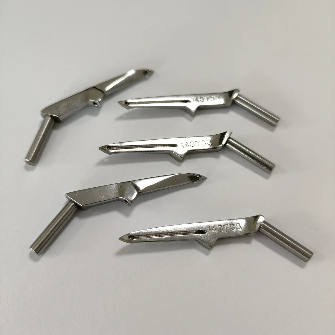 (5PCS)Looper 143733-001 for BROTHER B956 972 952 Sewing Machine Parts
(5PCS)Looper 143733-001 for BROTHER B956 972 952 Sewing Machine Parts