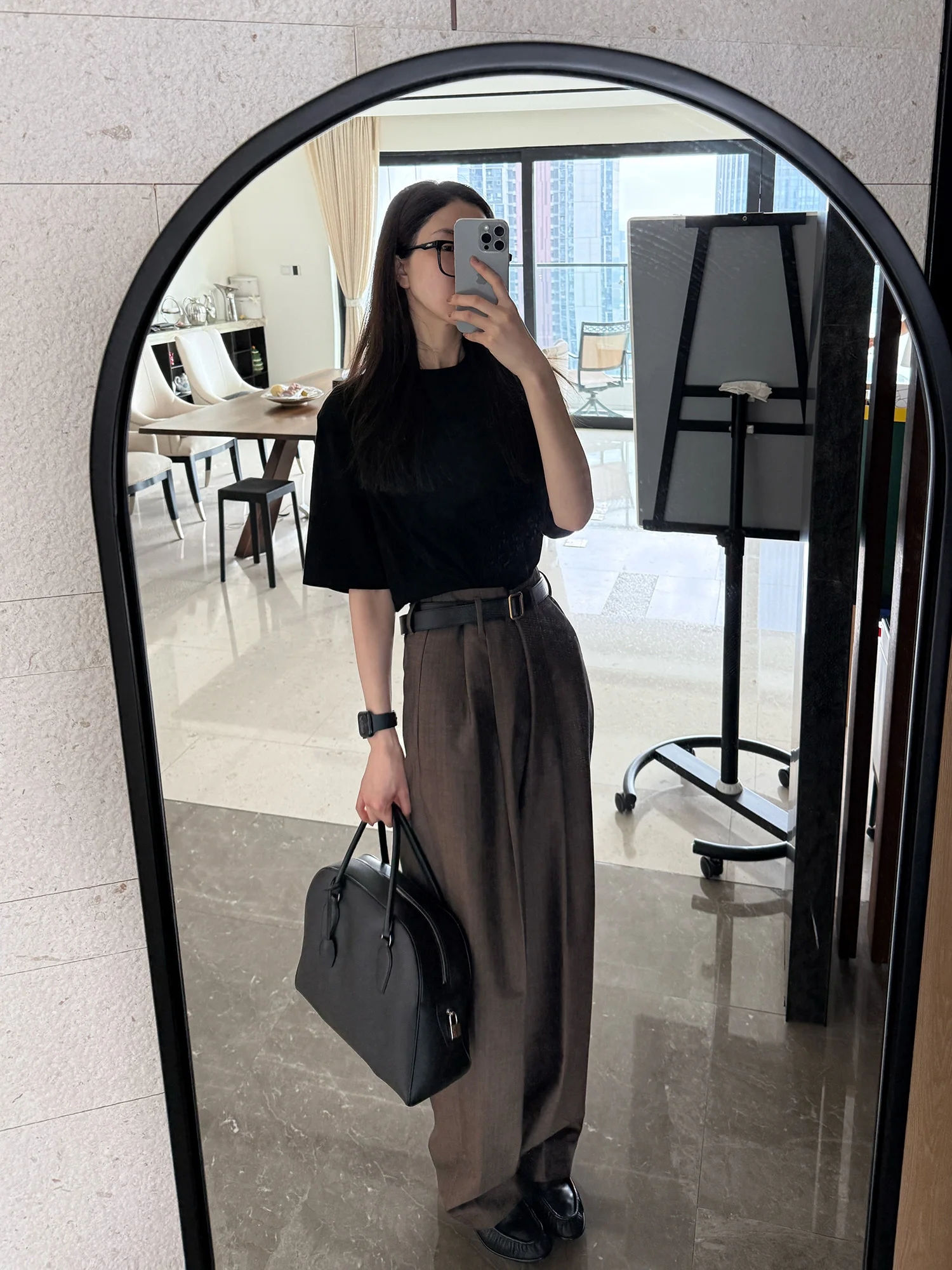 Romantic Classic Wool Blend Casual Pants for Women Straight Leg l Waist Romi Studio RWCSXG2005 Spring Collection
Romantic Classic Wool Blend Casual Pants for Women Straight Leg l Waist Romi Studio RWCSXG2005 Spring Collection