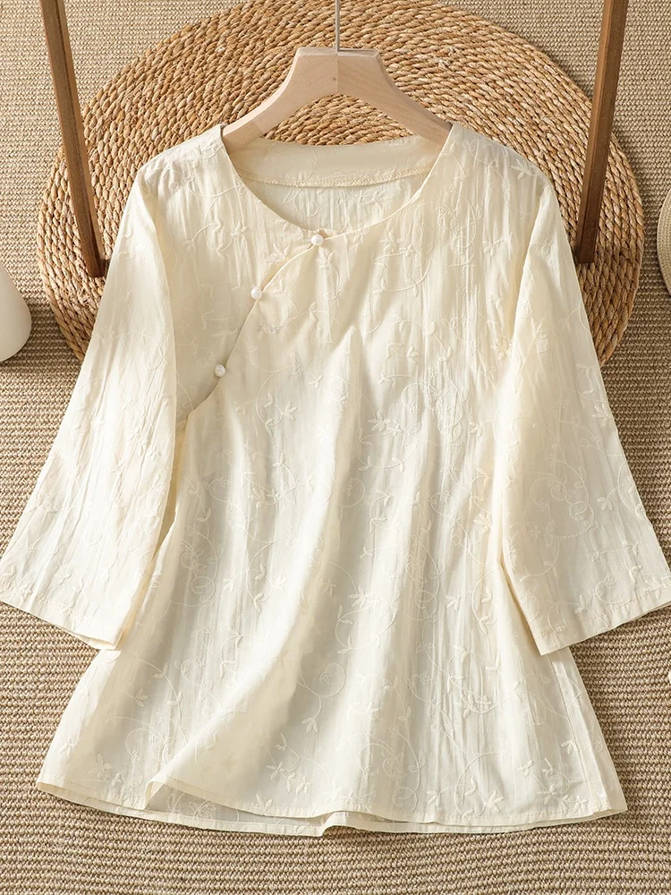 Embroidered Chinese Style round Neck Shirt Loose Fit Women's Design Cotton Linen Button Retro Summer Top Pear Body Type
Embroidered Chinese Style round Neck Shirt Loose Fit Women's Design Cotton Linen Button Retro Summer Top Pear Body Type