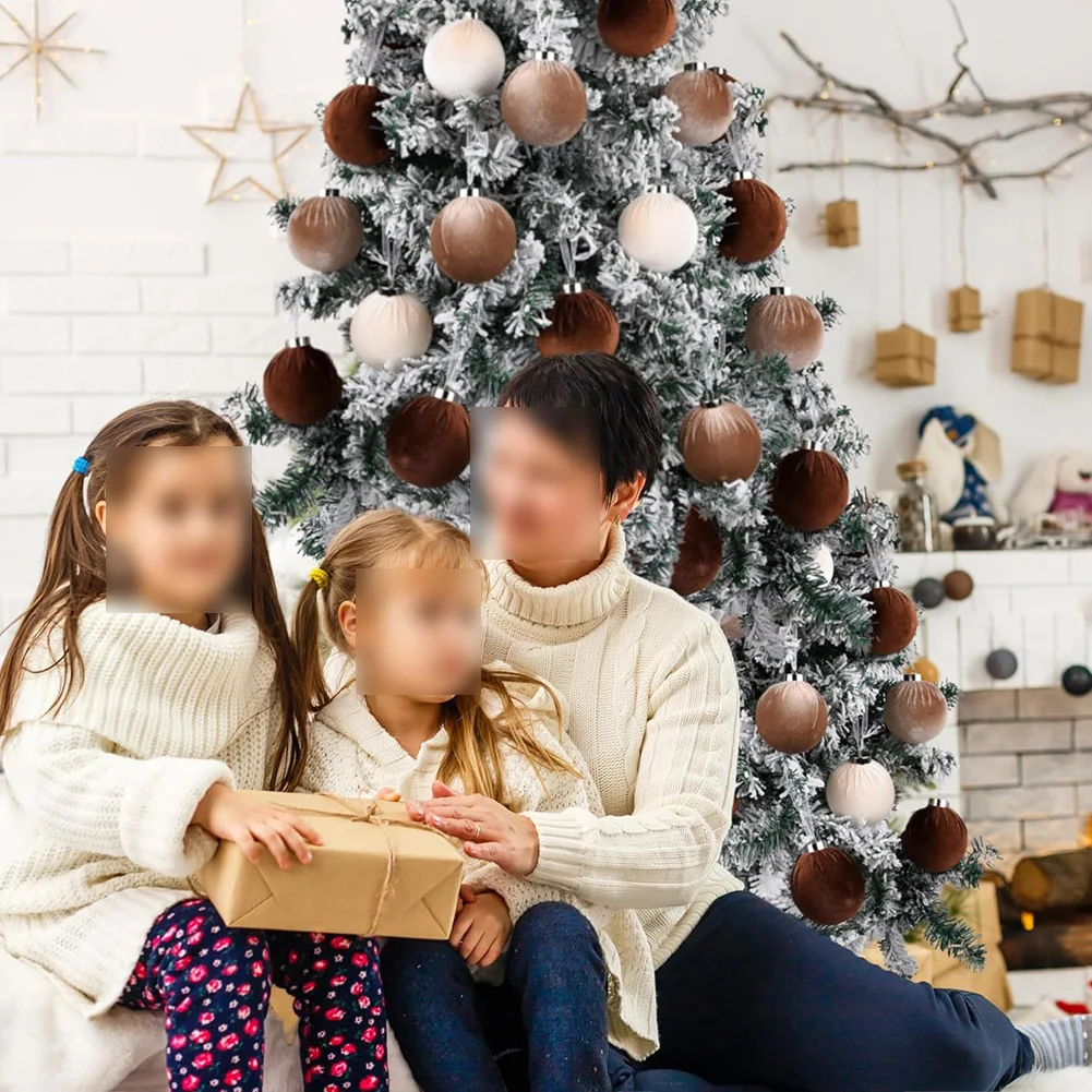 Коричневые бархатные рождественские украшения, 15 шт., небьющиеся, с шелковой лентой и плиссированным дизайном для сезонной елки и домашнего использования
Коричневые бархатные рождественские украшения, 15 шт., небьющиеся, с шелковой лентой и плиссированным дизайном для сезонной елки и домашнего использования