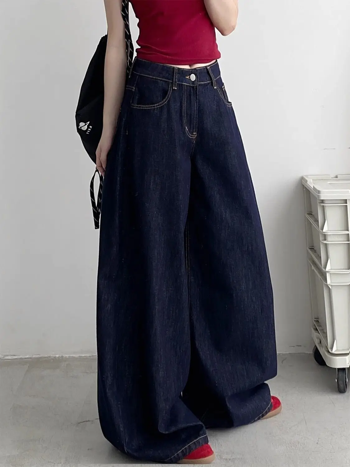 Womens High Waist Vintage Jeans Straight Summer Y2K Classic Denim Pants Streetwear American Wide Leg Baggy Denim Trousers
Womens High Waist Vintage Jeans Straight Summer Y2K Classic Denim Pants Streetwear American Wide Leg Baggy Denim Trousers