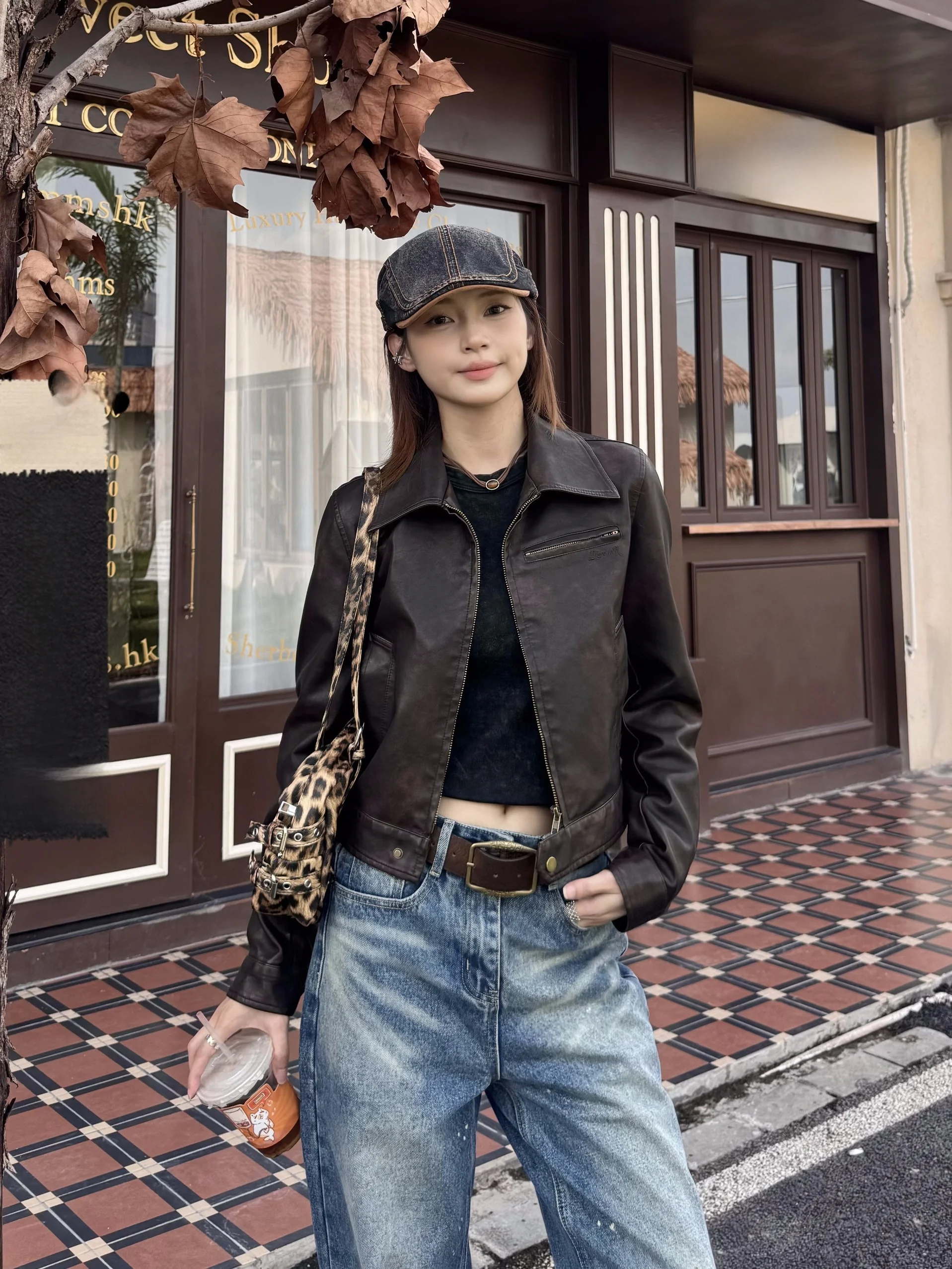 XFX американский ретро свободный воротник или кожаный джет женский повседневный High Street Faion на молнии из искусственной кожи
XFX американский ретро свободный воротник или кожаный джет женский повседневный High Street Faion на молнии из искусственной кожи