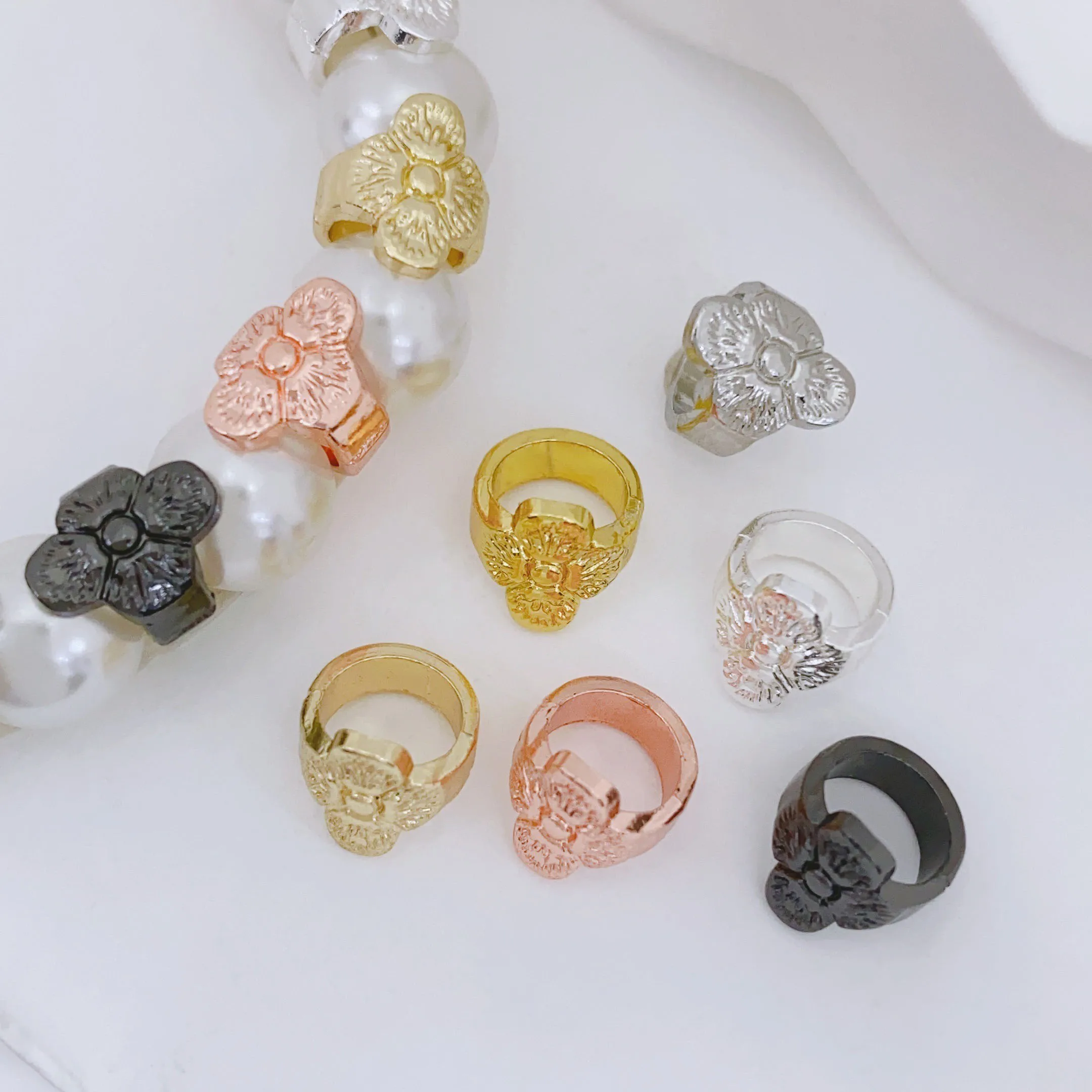 5 штук бусин-разделителей Gesang Flower Bag для рукоделия, для изготовления браслетов и ожерелий, материалы для изготовления ювелирных изделий, оптом
5 штук бусин-разделителей Gesang Flower Bag для рукоделия, для изготовления браслетов и ожерелий, материалы для изготовления ювелирных изделий, оптом