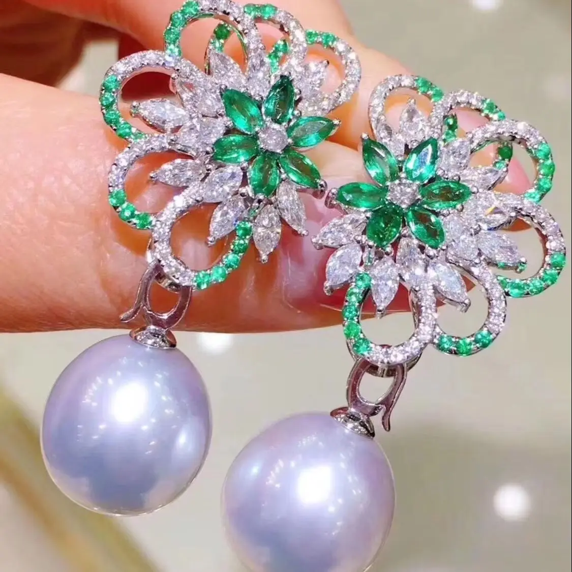 S925 Sterling Silver Fine Jewelry Fresh Water White Oval to Round Pearls 10-11mm Dangle Earrings for Women Fine Pearl Earrings
S925 Sterling Silver Fine Jewelry Fresh Water White Oval to Round Pearls 10-11mm Dangle Earrings for Women Fine Pearl Earrings