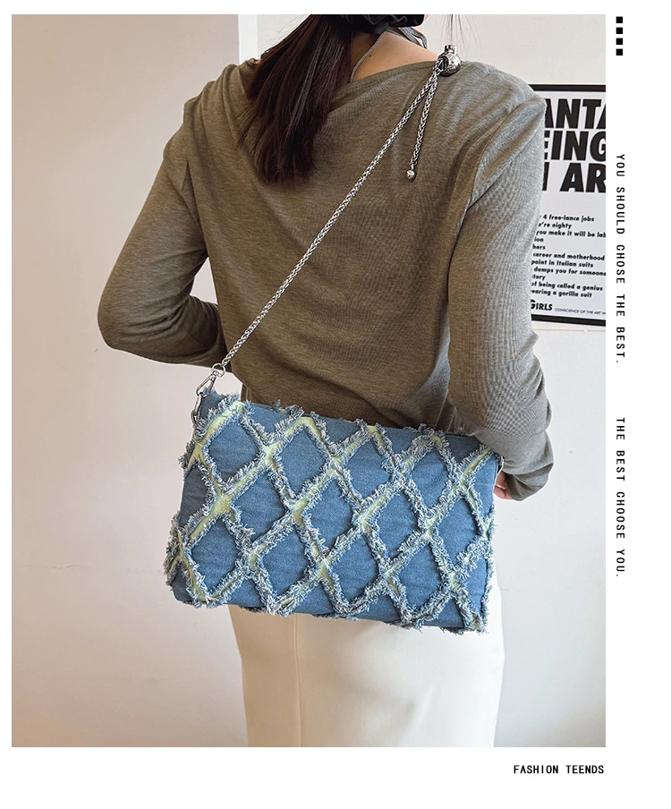 New Denim Small Plaid Chain Shoulder Bag, Casual and Simple Tassel Women's Handbag, Fashionable and Trendy Crossbody Bag
New Denim Small Plaid Chain Shoulder Bag, Casual and Simple Tassel Women's Handbag, Fashionable and Trendy Crossbody Bag