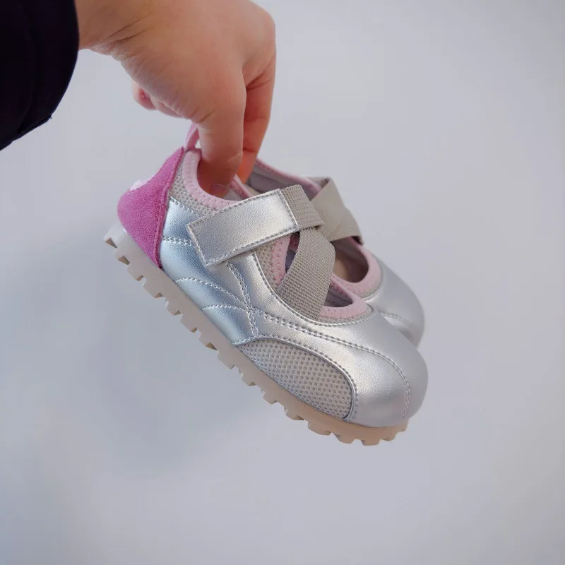 2025 Spring New Little Girl Soft Sole Comfortable Sports Casual Shoes Korean Version of Foreign Style All Girls Shoes
2025 Spring New Little Girl Soft Sole Comfortable Sports Casual Shoes Korean Version of Foreign Style All Girls Shoes