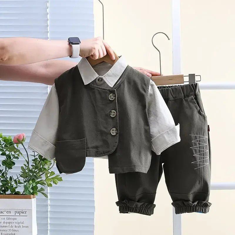 Korean Version Kids Coat Casual Fashion Handsome Clothes Fashion Toddle Boys Clothes Autumn Spring Vest+Shirt+Loose Pants 3Pcs
Korean Version Kids Coat Casual Fashion Handsome Clothes Fashion Toddle Boys Clothes Autumn Spring Vest+Shirt+Loose Pants 3Pcs