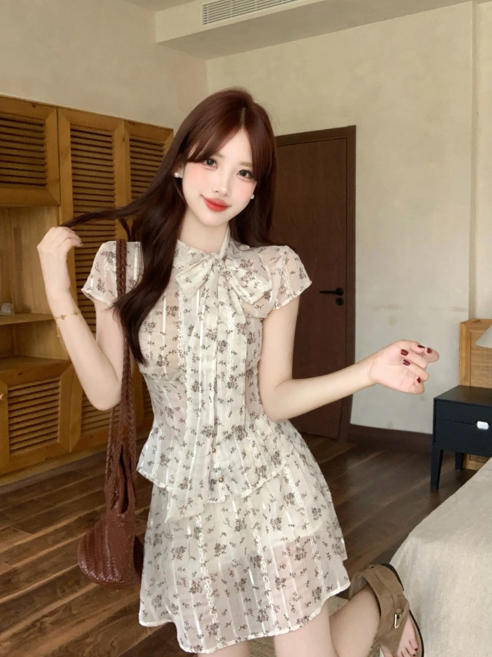 plus Size Women's Floral Print Chiffon Short Skirt with Bow Tie High Waist Pleated Top Summer New Style Commute Korean Style ...
plus Size Women's Floral Print Chiffon Short Skirt with Bow Tie High Waist Pleated Top Summer New Style Commute Korean Style ...