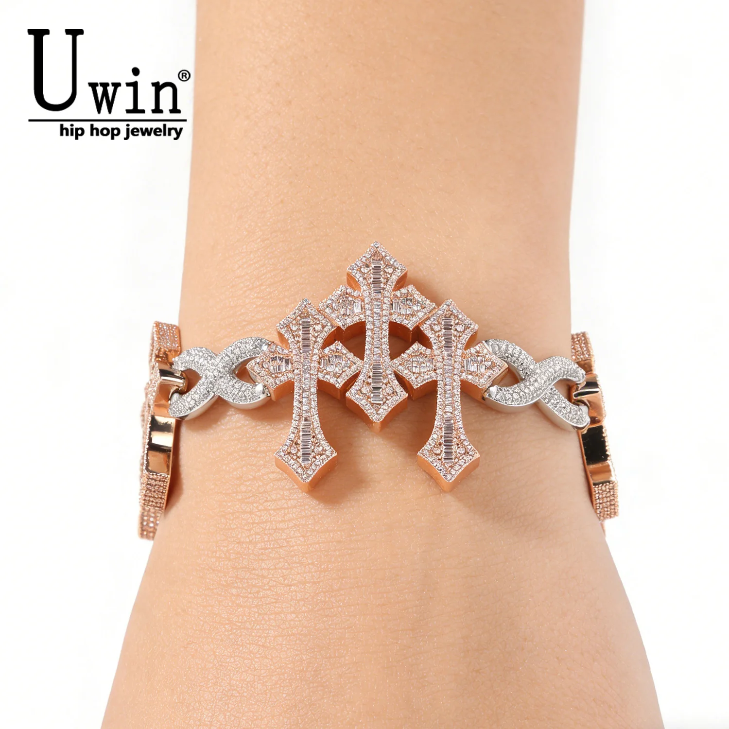 Uwin Iced Infinity Link Gothic Triple Cross Bracelet Micro Paved Two Tone Cubic Zirconia For Men Women HipHop Jewelry
Uwin Iced Infinity Link Gothic Triple Cross Bracelet Micro Paved Two Tone Cubic Zirconia For Men Women HipHop Jewelry