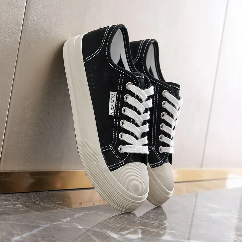 Женская парусиновая обувь, вулканизированная обувь, бисквит на толстой подошве для женщин, модная новая студенческая универсальная белая обувь для женщин
Женская парусиновая обувь, вулканизированная обувь, бисквит на толстой подошве для женщин, модная новая студенческая универсальная белая обувь для женщин