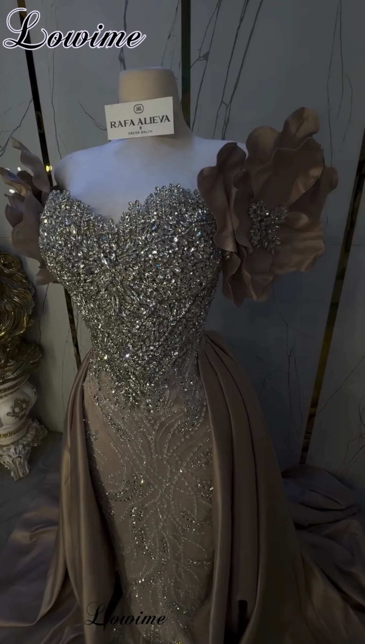 Two Pieces Champagne Cocktail Dresses Bling Bling Crystals Evening Dresses Mermaid Prom Dresses Vestidos De Cóctel Customized
Two Pieces Champagne Cocktail Dresses Bling Bling Crystals Evening Dresses Mermaid Prom Dresses Vestidos De Cóctel Customized