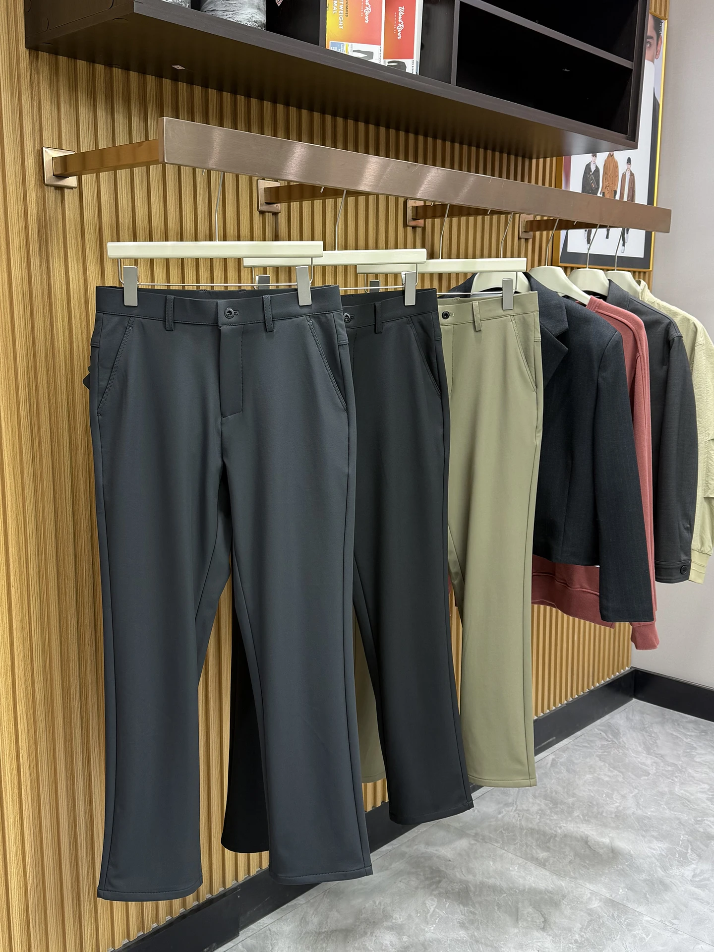 Men's Casual Straight Leg Pants Anti-static Outdoor Wear Comfortable Fit Autumn Winter Nylon Polyester Blend mid Waist Zipper
Men's Casual Straight Leg Pants Anti-static Outdoor Wear Comfortable Fit Autumn Winter Nylon Polyester Blend mid Waist Zipper