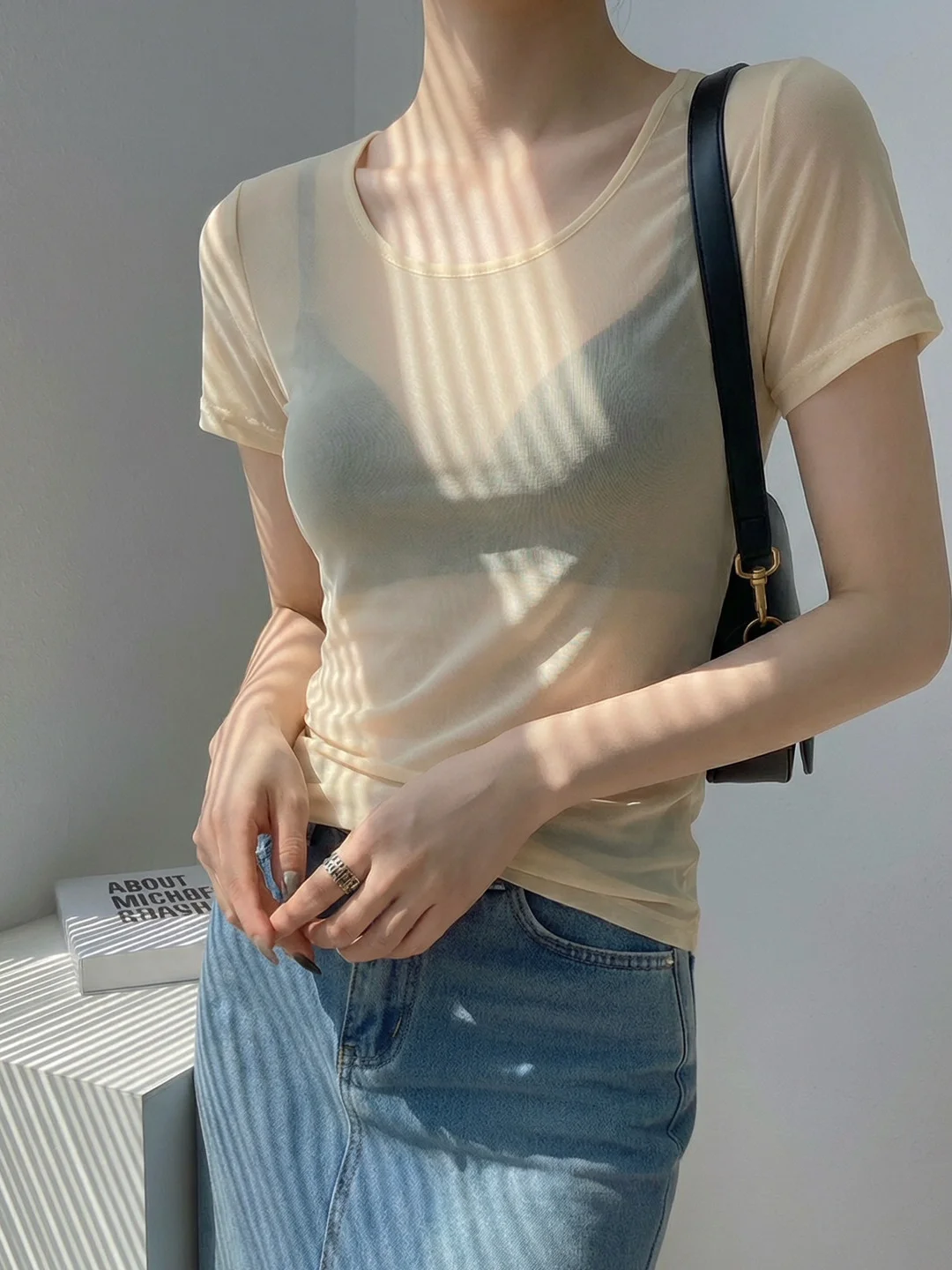 Unique Beautiful round Neck Short Sleeve T-Shirt Women's Summer New Thin Mesh Top Peach Color Korean Style Breathable Lace Shirt
Unique Beautiful round Neck Short Sleeve T-Shirt Women's Summer New Thin Mesh Top Peach Color Korean Style Breathable Lace Shirt