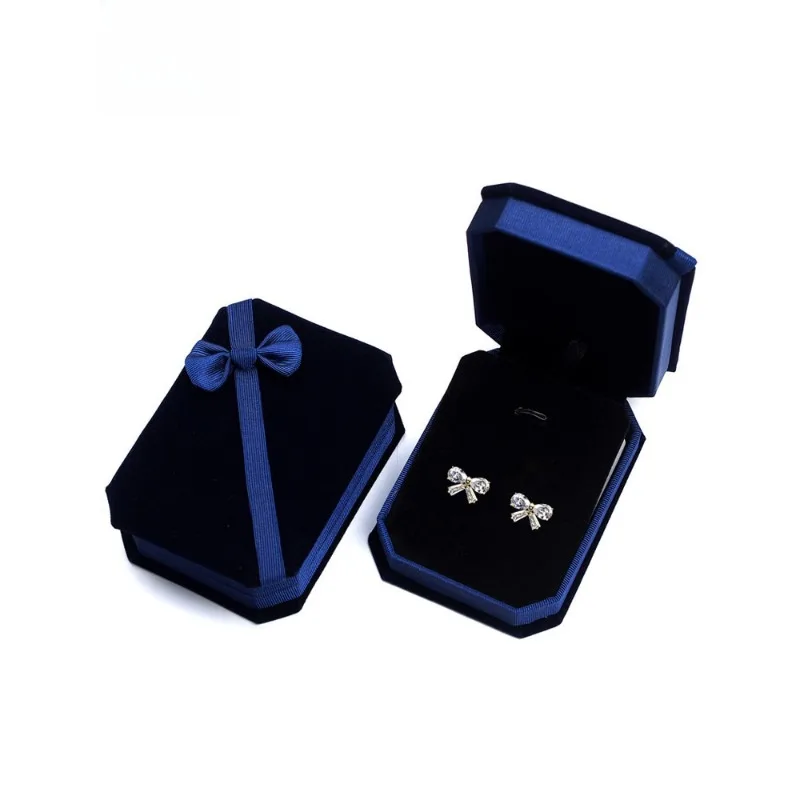 Bright Zircon Collar Pin Women's Shirt Collar Anti-light Small Brooch Pin Fixing Buckle Summer Sweet Bow Accessories
Bright Zircon Collar Pin Women's Shirt Collar Anti-light Small Brooch Pin Fixing Buckle Summer Sweet Bow Accessories