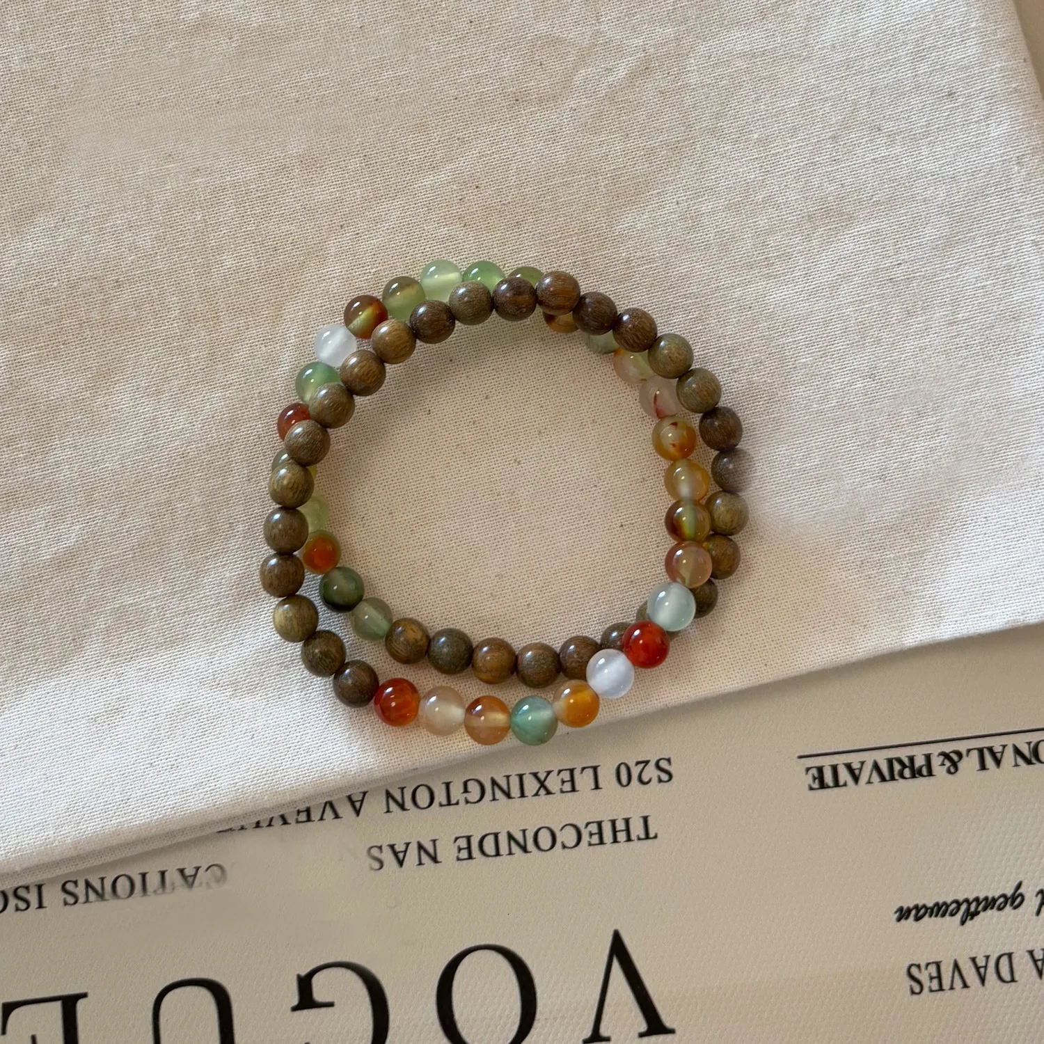 Peacock Agate Green Sandalwood Bead New Chinese Ethnic Style Natural Stone Double Layer Bracelet Stacked Wearing Lucky Hand Str
Peacock Agate Green Sandalwood Bead New Chinese Ethnic Style Natural Stone Double Layer Bracelet Stacked Wearing Lucky Hand Str