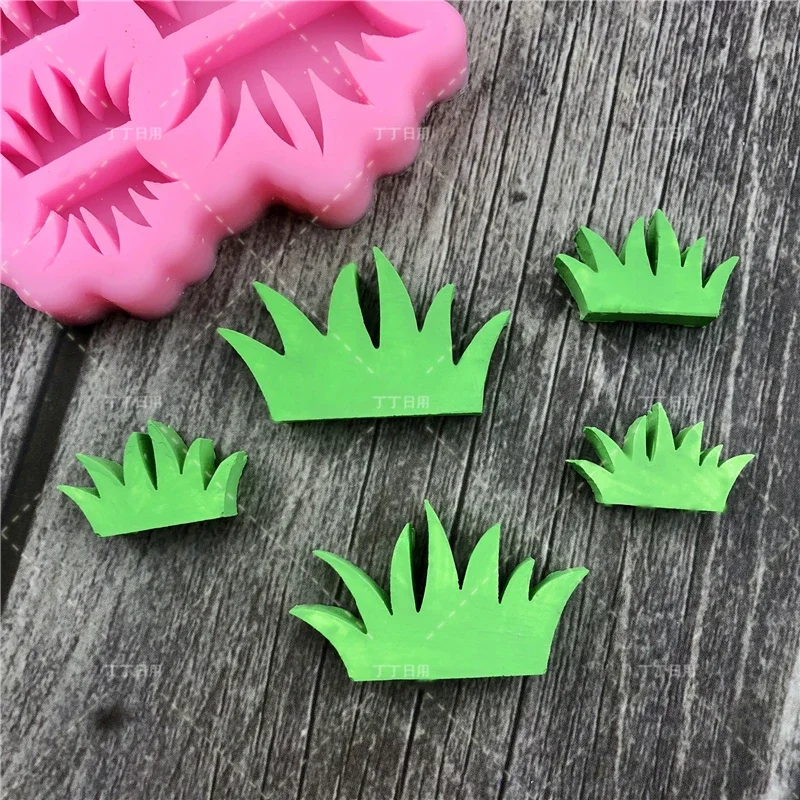 Grass Silicone Mold Lace Mat Fondant Mould Cake Decorating Tool Chocolate Gumpaste Sugarcraft Kitchen Accessories
Grass Silicone Mold Lace Mat Fondant Mould Cake Decorating Tool Chocolate Gumpaste Sugarcraft Kitchen Accessories