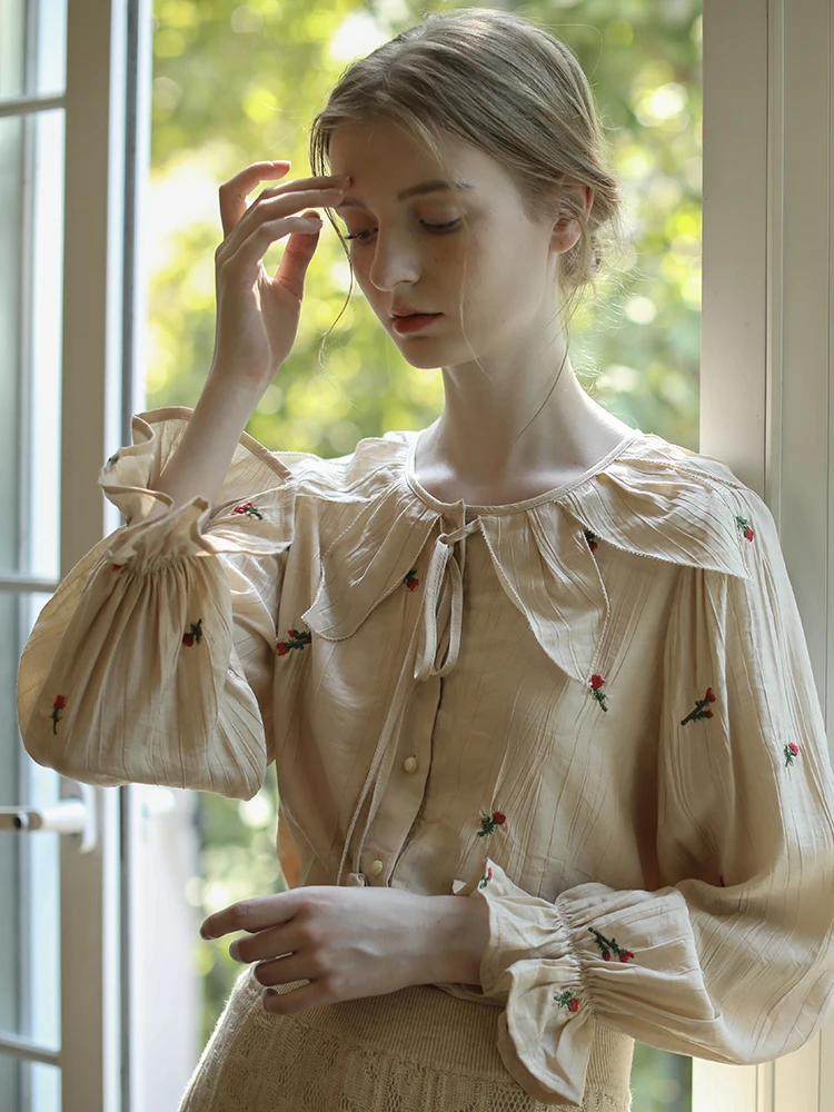 Spring Summer New Arrival Women Vintage French Style Mori Girls Exquisite Anthocaulus Embroidered Shirts/Blouses
Spring Summer New Arrival Women Vintage French Style Mori Girls Exquisite Anthocaulus Embroidered Shirts/Blouses