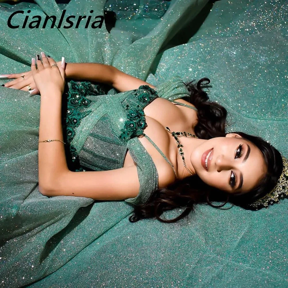 Emerald Green Glitter Crystal Ball Gown Quinceanera Dresses Spaghetti Strap 3D Floral Lace Ruffles Corset Vestidos De 15 Años
Emerald Green Glitter Crystal Ball Gown Quinceanera Dresses Spaghetti Strap 3D Floral Lace Ruffles Corset Vestidos De 15 Años