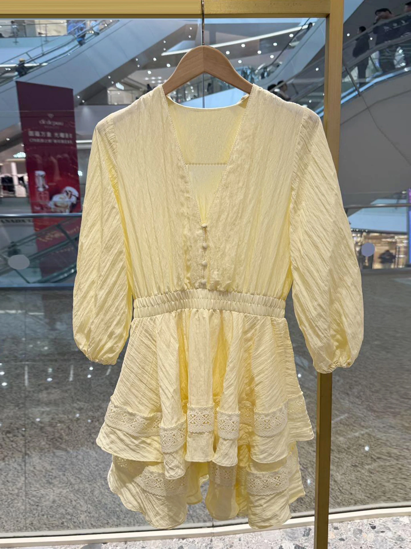 M Home Nan You High End Women's Spring 2026 V Neck Puffy Sleeve Dress Floral Elegant Style Commute High Waist a Line Skirt
M Home Nan You High End Women's Spring 2026 V Neck Puffy Sleeve Dress Floral Elegant Style Commute High Waist a Line Skirt