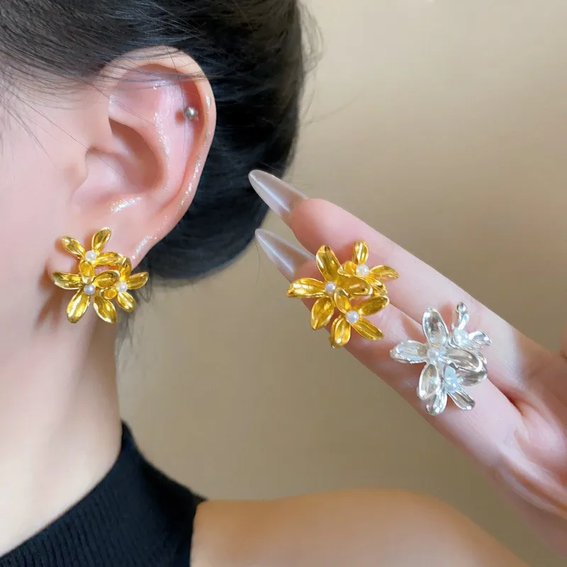 925 Silver Needle Korean Fashion Flower Earrings For Women Metal Earings Jewelry 2026 Trending New Women's Gold Color Earrings M
925 Silver Needle Korean Fashion Flower Earrings For Women Metal Earings Jewelry 2026 Trending New Women's Gold Color Earrings M