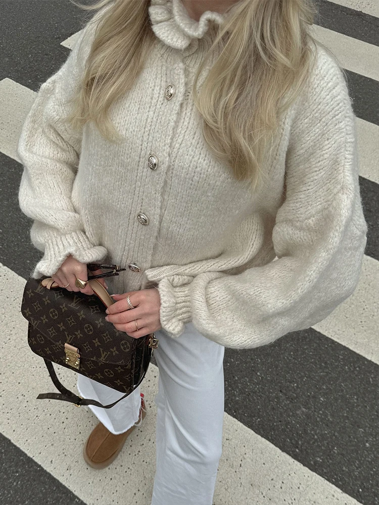 New Winter Clothes Woman Stand Collar Lace with Metal Buckle Sweater Cardigan Long Sleeve Warm Tops Femmes Elegant Party Coat
New Winter Clothes Woman Stand Collar Lace with Metal Buckle Sweater Cardigan Long Sleeve Warm Tops Femmes Elegant Party Coat