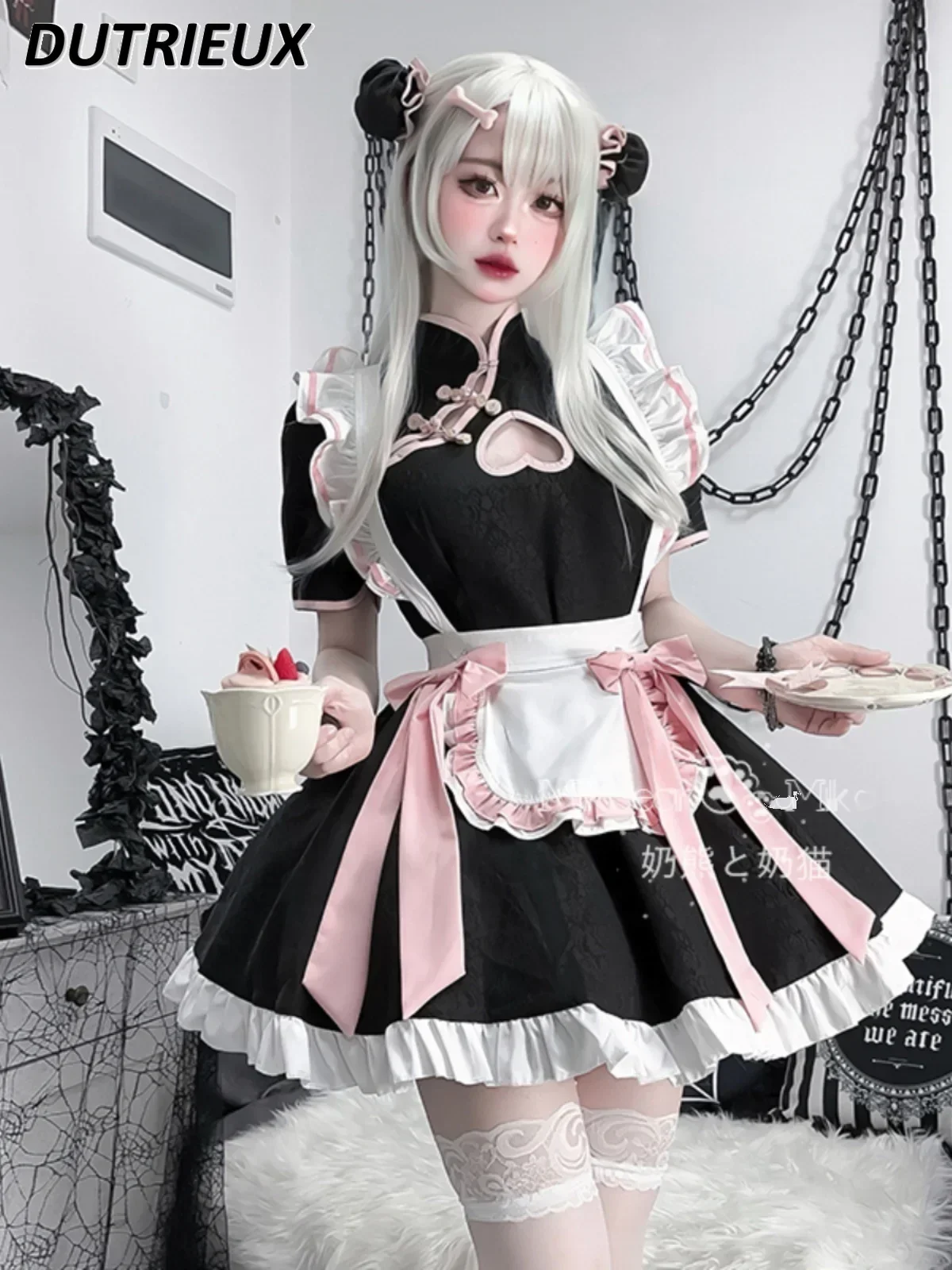 Chinese Style Lolita Sweet Girl Short-sleeved Color Matching Maid Cos Cheongsam Dress Summer Stand-up Collar High Waist Dresses
Chinese Style Lolita Sweet Girl Short-sleeved Color Matching Maid Cos Cheongsam Dress Summer Stand-up Collar High Waist Dresses