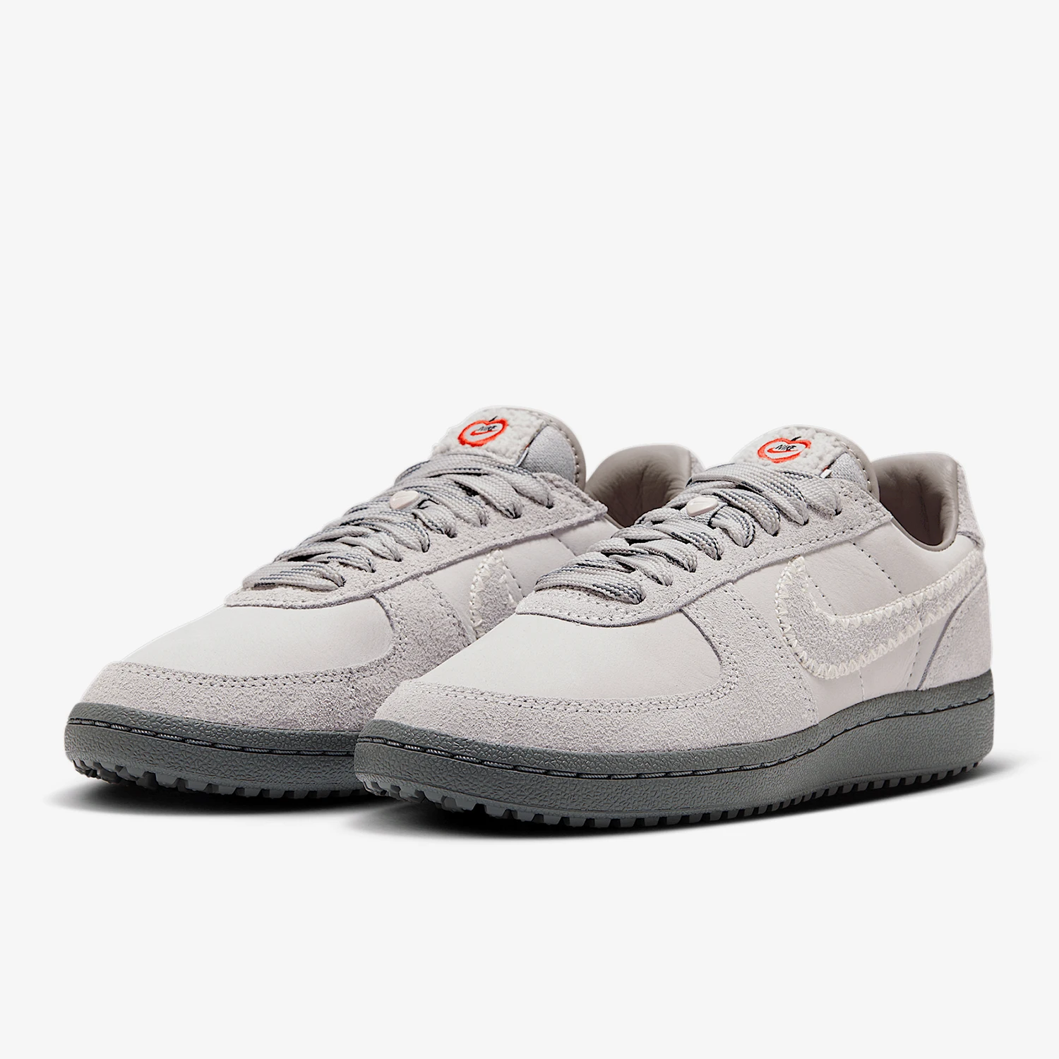 Официальная женская модная спортивная обувь Nike FIELD GENERAL HV5994-001
Официальная женская модная спортивная обувь Nike FIELD GENERAL HV5994-001