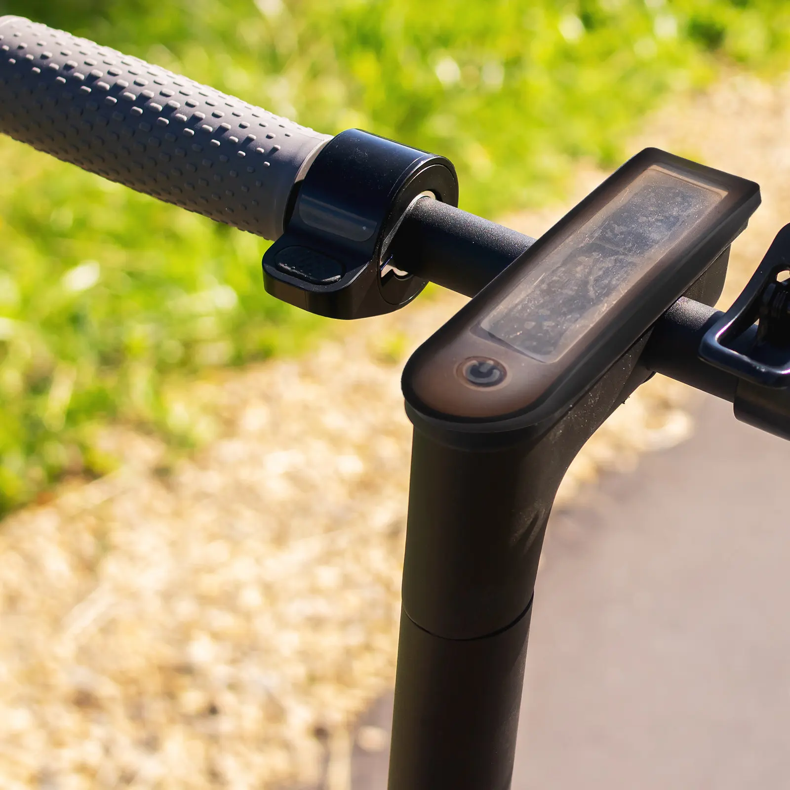 Силиконовый защитный чехол для приборной панели электросамоката: высокая степень защиты, водонепроницаемость, защита от солнца, бампер-защита
Силиконовый защитный чехол для приборной панели электросамоката: высокая степень защиты, водонепроницаемость, защита от солнца, бампер-защита