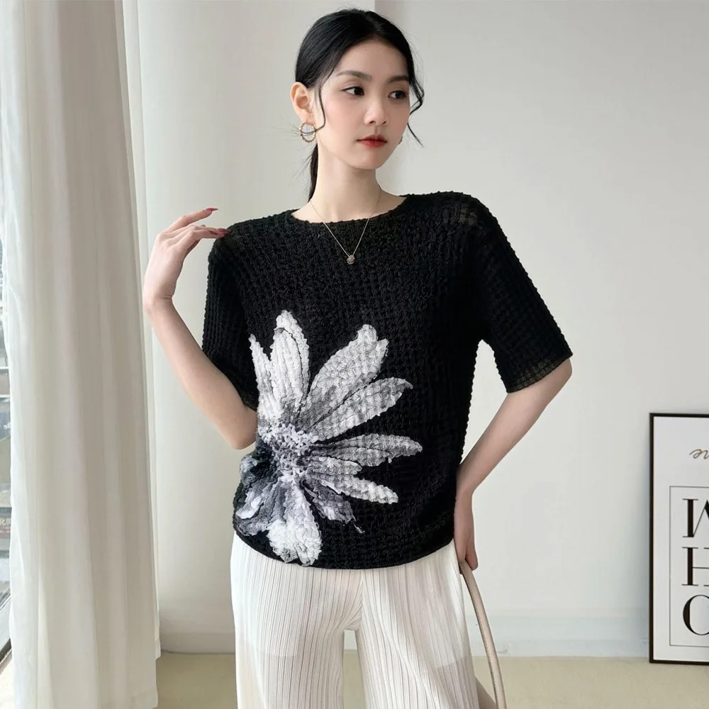 Fashion Folded Round-Neck Printed Top 2026 Summer New Arrival Bat Sleeve Loose Versatile T-Shirt for Women
Fashion Folded Round-Neck Printed Top 2026 Summer New Arrival Bat Sleeve Loose Versatile T-Shirt for Women