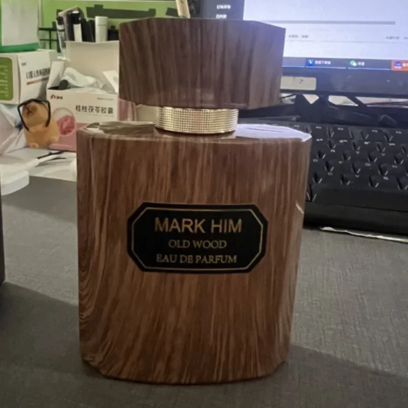 100ml men's eau de toilette, high-quality, long-lasting woody oud. Versatile as tattoo body spray.
100ml men's eau de toilette, high-quality, long-lasting woody oud. Versatile as tattoo body spray.