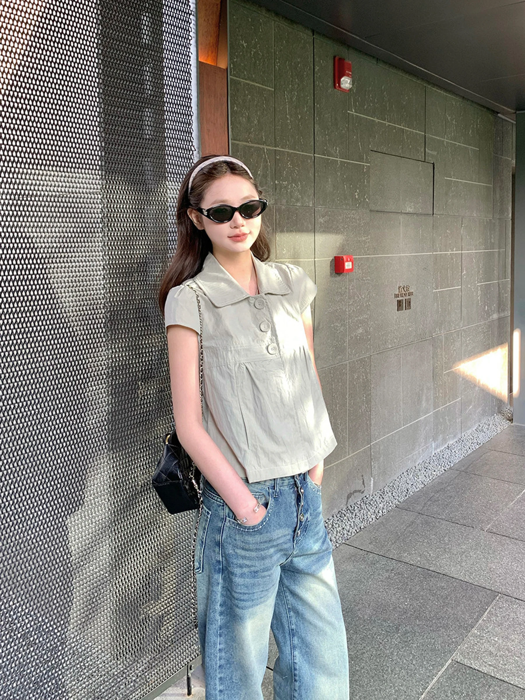 Anneshop Vintage Turn-down Collar Short Sleeve Shirt Women Summer Versatile Slimming Short Length Top Casual Style Loose Fit
Anneshop Vintage Turn-down Collar Short Sleeve Shirt Women Summer Versatile Slimming Short Length Top Casual Style Loose Fit