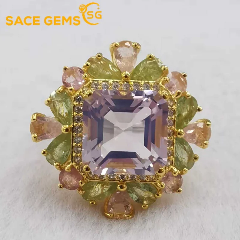 SACE GEMS Новинка роскошные бриллиантовые серебряные кольца 10*10 мм Натуральная Лаванда кунцит для женщин обручальные Коктейльные бриллиантовые ювелирные изделия
SACE GEMS Новинка роскошные бриллиантовые серебряные кольца 10*10 мм Натуральная Лаванда кунцит для женщин обручальные Коктейльные бриллиантовые ювелирные изделия