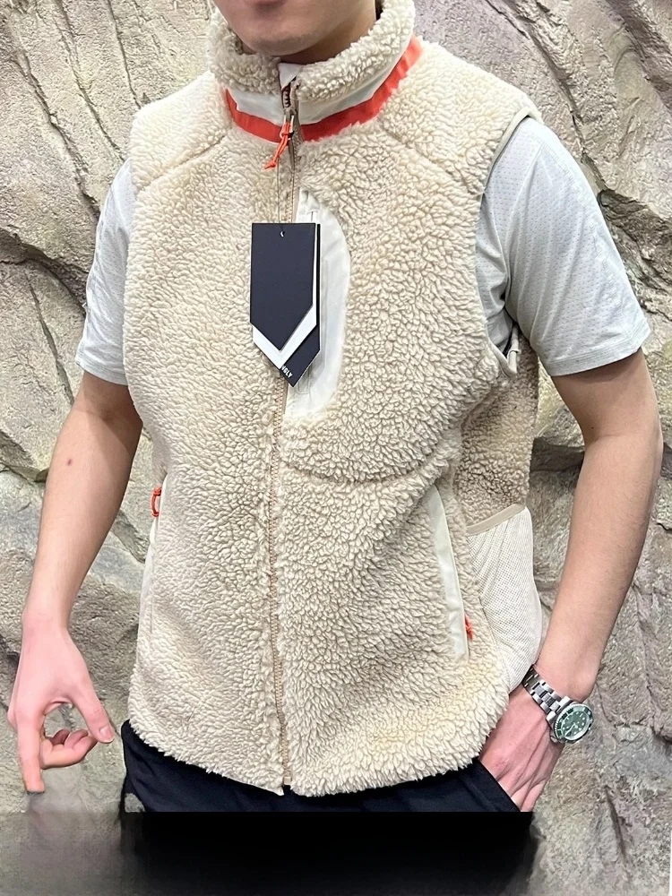 Thiened Lamb Velvet Jaet Молодежный модный зимний уличный мужской жилет с застежкой-молнией Цветная повседневная одежда
Thiened Lamb Velvet Jaet Молодежный модный зимний уличный мужской жилет с застежкой-молнией Цветная повседневная одежда