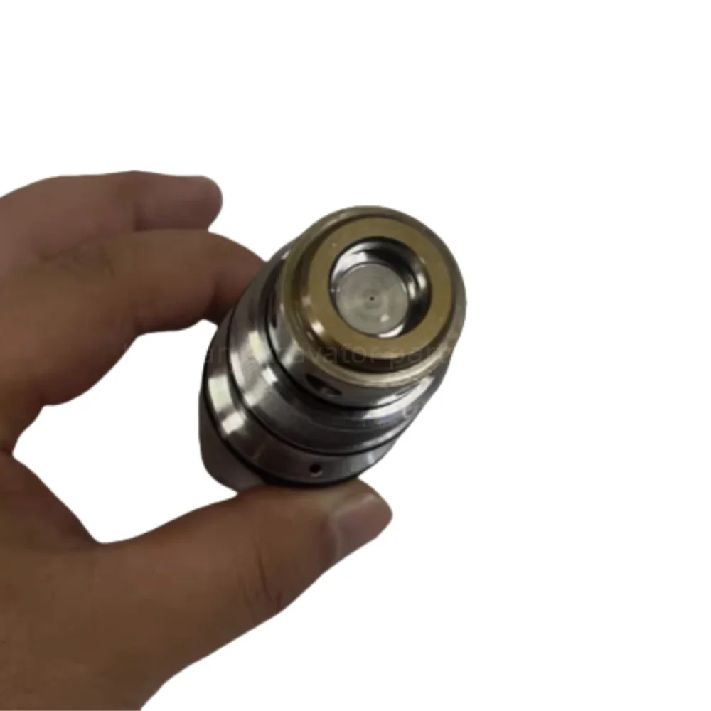 For Liugong CLG948E 950E 952E 956E Sany SY365 485 Ward 360 Main Control Valve Overflow Valve Safety Valve Excavator Parts
For Liugong CLG948E 950E 952E 956E Sany SY365 485 Ward 360 Main Control Valve Overflow Valve Safety Valve Excavator Parts
