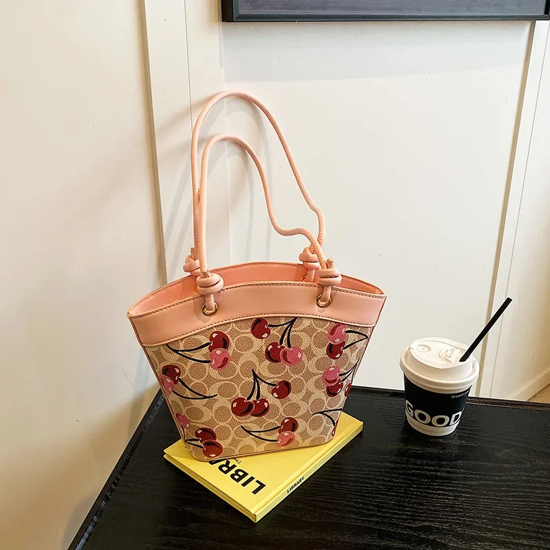 2025 New Stylish Minimalist Tote Bag | Unique Print Large Capacity Bucket | Shoulder/Handheld Casual Trendy Bag for Daily Travel
2025 New Stylish Minimalist Tote Bag | Unique Print Large Capacity Bucket | Shoulder/Handheld Casual Trendy Bag for Daily Travel