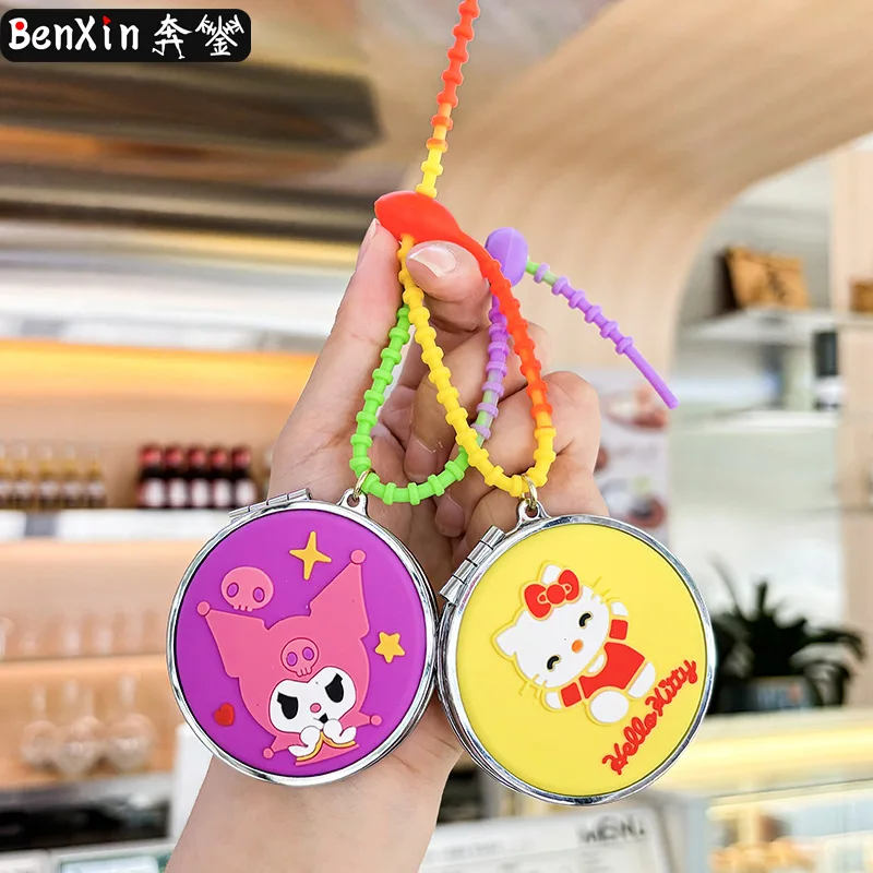 Miniso Изысканный и портативный брелок-подвеска-сумка, мини и персонализированный
Miniso Изысканный и портативный брелок-подвеска-сумка, мини и персонализированный
