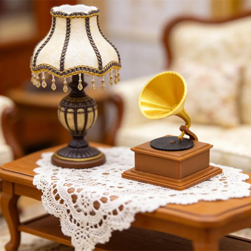 1:12 Scale Dollhouse Mini Vintage Gramophone, Retro Phonograph Model, Miniature Decor Accessory for Diorama & Pretend Play
1:12 Scale Dollhouse Mini Vintage Gramophone, Retro Phonograph Model, Miniature Decor Accessory for Diorama & Pretend Play