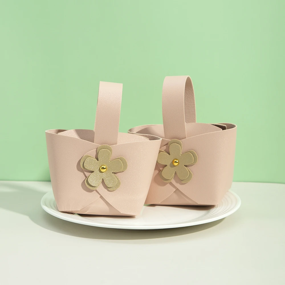 Hand-Held Candy Jewelry Rings Bag Creative with Flower Party Leather Wedding Earrings Supplies Gift Packaging Basket Snap Pouch
Hand-Held Candy Jewelry Rings Bag Creative with Flower Party Leather Wedding Earrings Supplies Gift Packaging Basket Snap Pouch