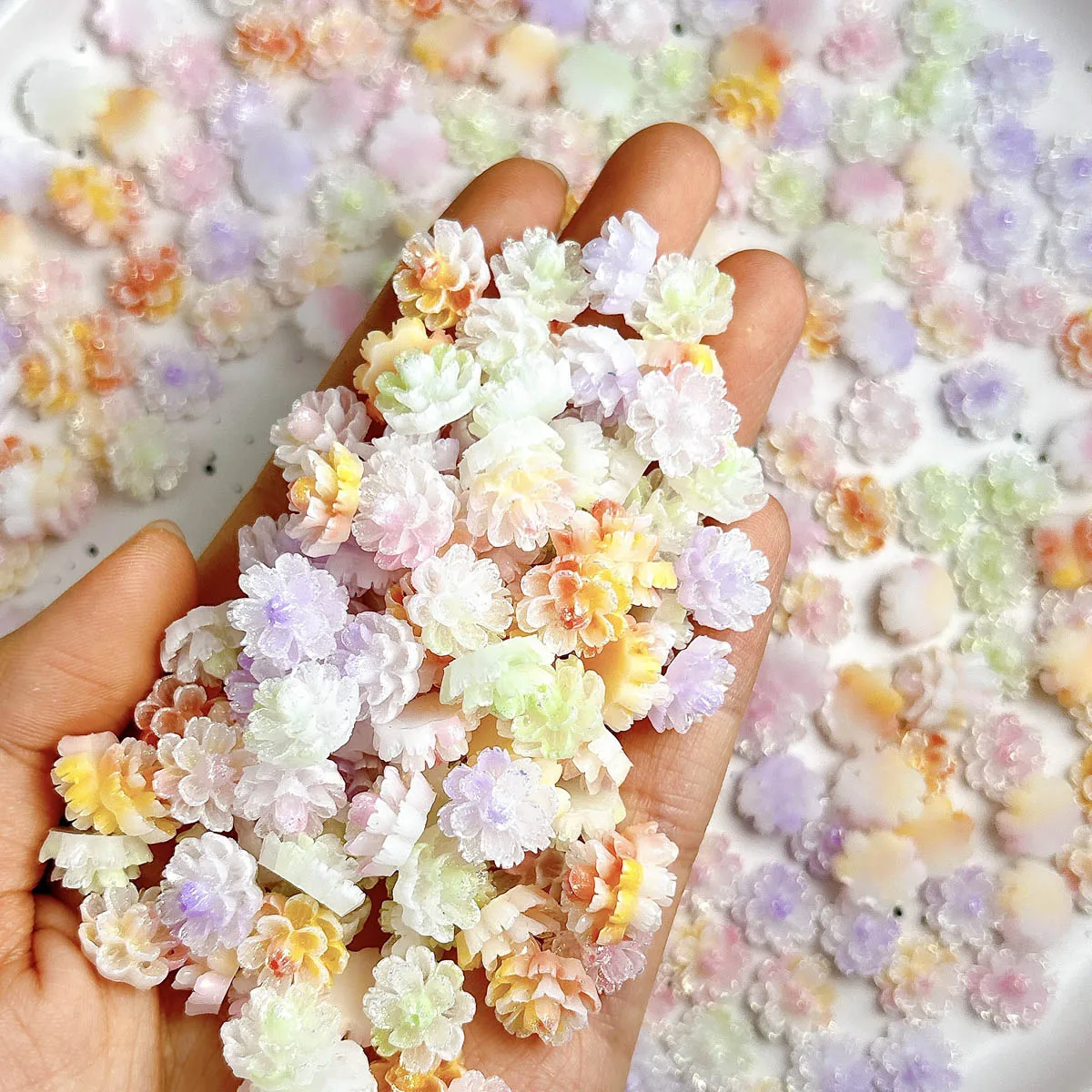 Creative Double-layer Resin Flowers Nail Art Decorations Luminous Gradient Colored Hibiscus Flower Nail Charms DIY Nails Parts
Creative Double-layer Resin Flowers Nail Art Decorations Luminous Gradient Colored Hibiscus Flower Nail Charms DIY Nails Parts