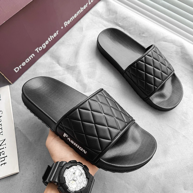 Men's Summer Slippers for Outdoor Wear, Non-Slip, Comfortable, Home and Outdoor Beach Sandals
Men's Summer Slippers for Outdoor Wear, Non-Slip, Comfortable, Home and Outdoor Beach Sandals
