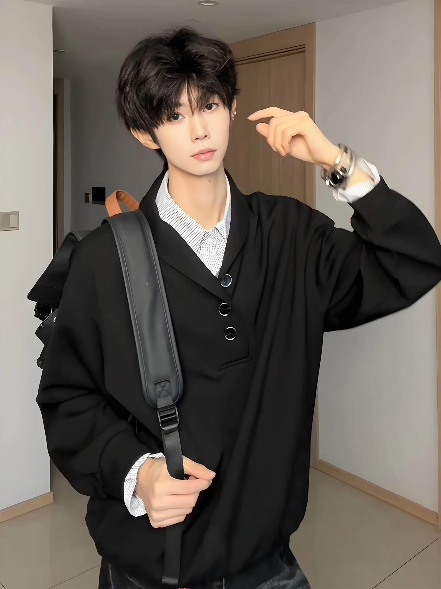 Men's Spring Long Sve Hoodie Fake Two-Piece Casual Sle Henry Collar Layering Trendy And Haome Cleanfit Over-T irt
Men's Spring Long Sve Hoodie Fake Two-Piece Casual Sle Henry Collar Layering Trendy And Haome Cleanfit Over-T irt