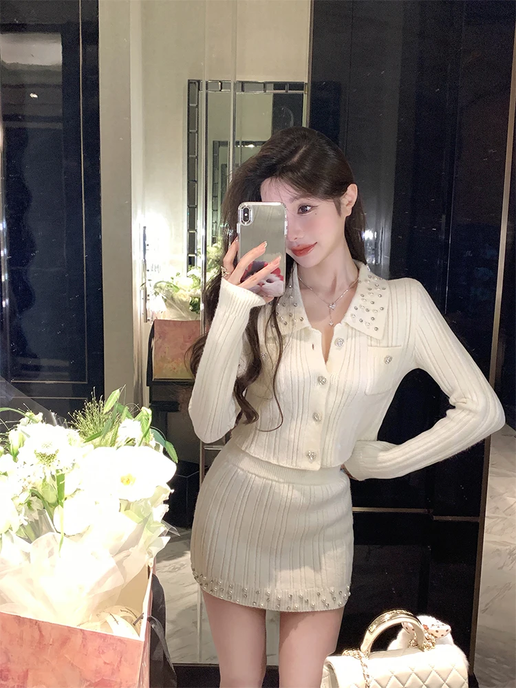 Autumn Winter Knitted White Two-Piece Set Women's High-End Long Sleeve Outerwear Top Skirt Casual Style Polyester Fiber
Autumn Winter Knitted White Two-Piece Set Women's High-End Long Sleeve Outerwear Top Skirt Casual Style Polyester Fiber