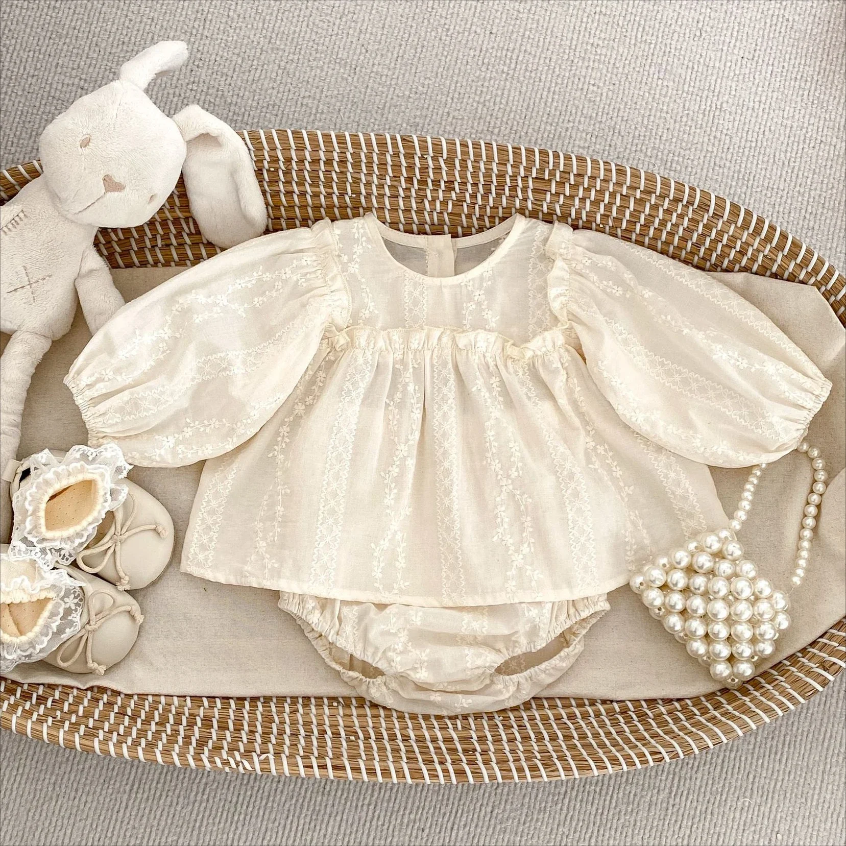 Baby Set Newborn Clothes 2025 New Girls' Suit Flower Embroidered Shirt +bread Pants Sweet Two-piece Clothes
Baby Set Newborn Clothes 2025 New Girls' Suit Flower Embroidered Shirt +bread Pants Sweet Two-piece Clothes
